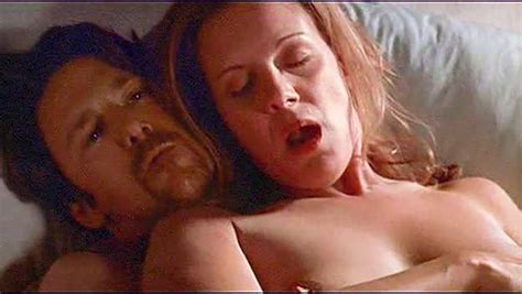 Naked Elizabeth Perkins In Weeds Video Clip Hot Sex Picture