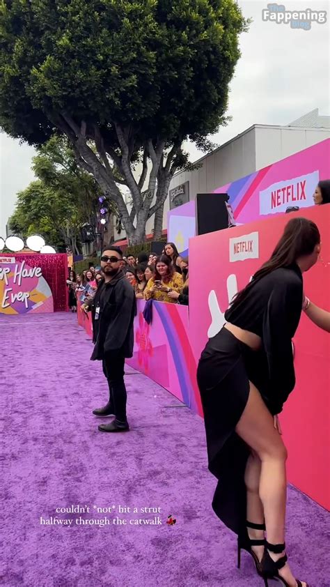 kira kosarin shows off her sexy legs at the la premiere screening event of netflix s ‘never have