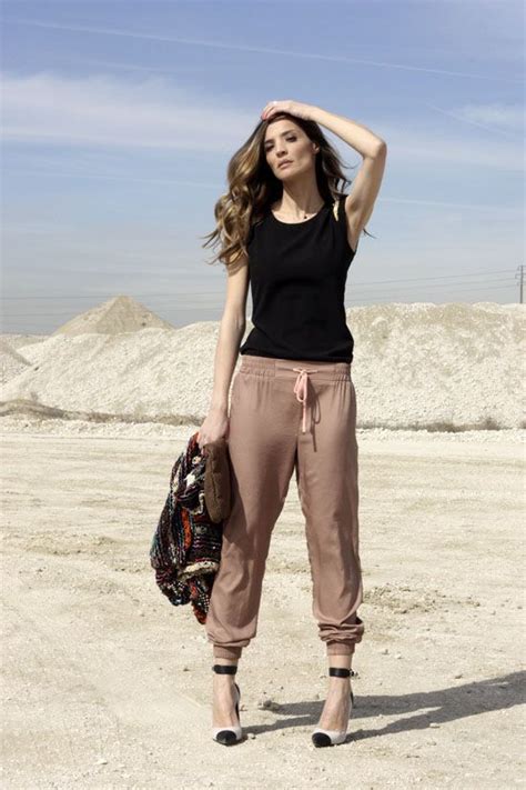 20 Stylish Way To Using Jogger Pants That Will Make You Seem More