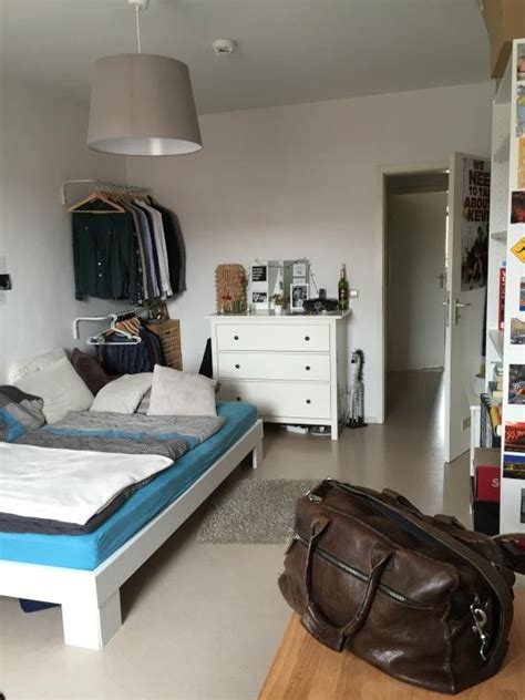Dann sind sie hier genau richtig. Möbliertes 17qm Zimmer in schöner Wohnung zum 01.09. frei ...