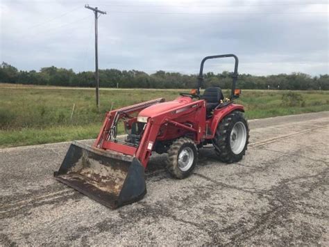 Dx29 Case Ih 4x4 Tractor With Loader Nex Tech Classifieds