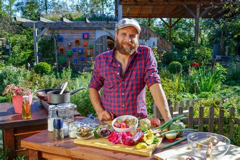Check spelling or type a new query. Natur im Garten (2006) S21E19: Der Experimentier-Garten ...