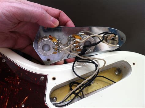 To view or download a fender diagram, click the download link to the right. New Fender AV 62 Jazz incorrect wiring? | TalkBass.com