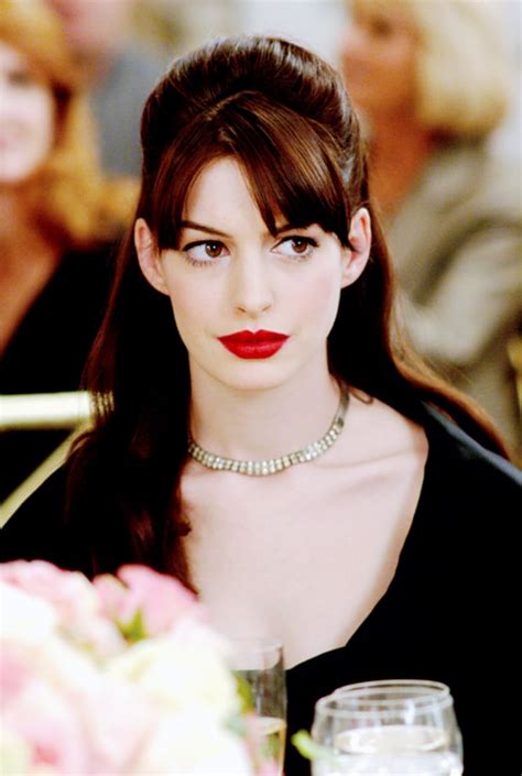 Anne Hathaway S Favorite Outfits From The Devil Wears Prada Popsugar