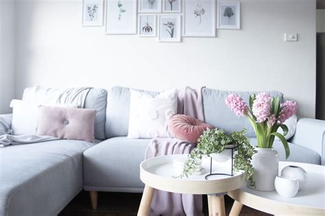 The most common grey and blush pink material is cotton. Scandi Living Room - Grey and Blush | Scandi living room grey
