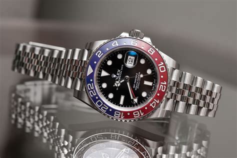 At different times in the past, it has been calculated in different ways. Best GMT Travellers watches Baselworld 2018 - Rolex GMT ...