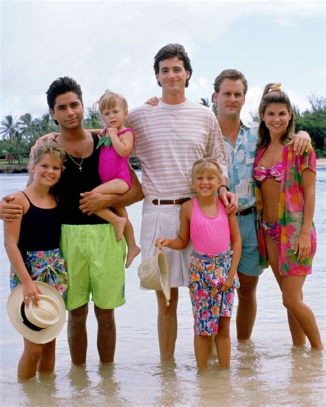 A widowed broadcaster raises his three daughters with assistance from his rock'n'roll. Tanner's Island | Full House | Fandom