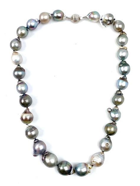 Stunning Tahitian Pearl Necklace With 14kgf Clasp Sku 11161