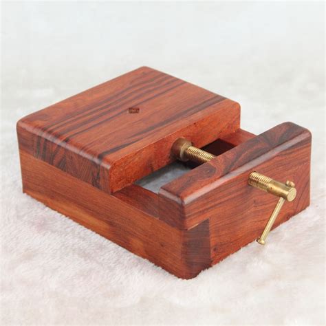 Here's a good set of woodworking tools to consider if you're just starting out with your new hobby. Woodworking Tools India Online - diy wood projects for gifts