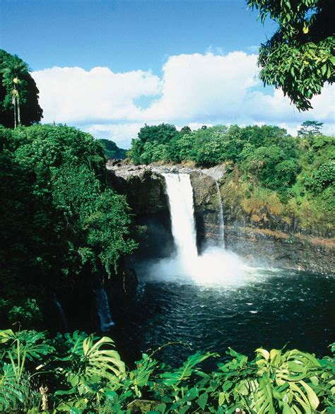 Hawaiian Waterfall Hawaii Waterfalls Volcano National Park Hawaii Tours