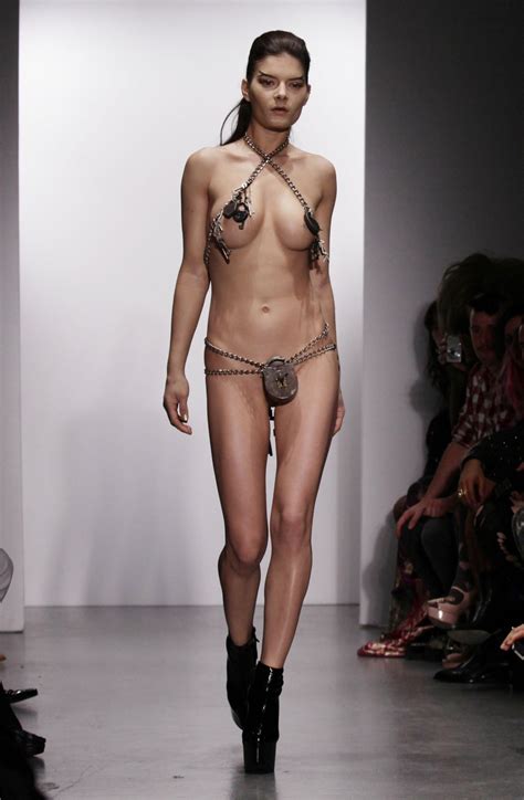 Hot Nude Fashion 74 Photo Naked Chiks