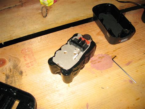 Mod A Cordless Power Tool Battery To Run With Wall Current 5 Steps