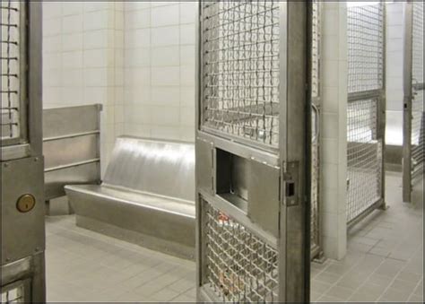 8 Most Important Features Of Courtroom Holding Cells