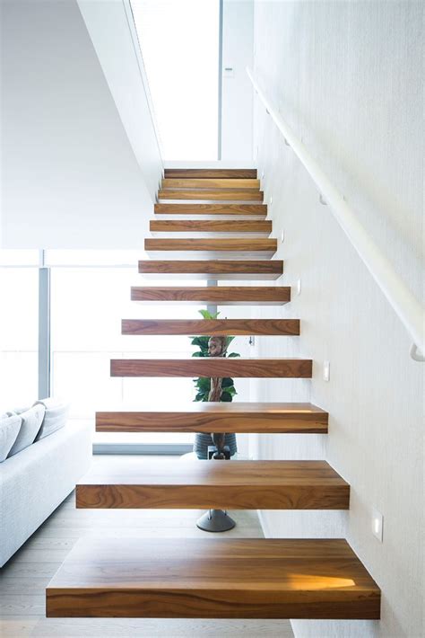 From grand staircases and warm traditional styles to contemporary and industrial. 1051 - Picture gallery | Escalier design, Stairs design ...