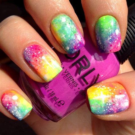 From glitter fades to unicorn colors, there's an ombré look for every nail mood. 45 Beautiful Galaxy Nail Art Design Ideas - Blurmark
