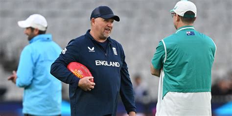 Introducir 95+ imagen england cricket team coach - Abzlocal.mx
