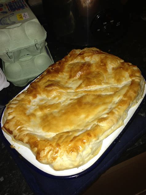 Pork, pineapple and apple puff pastry pie recipe. Chicken and leek pie recipe - All recipes UK