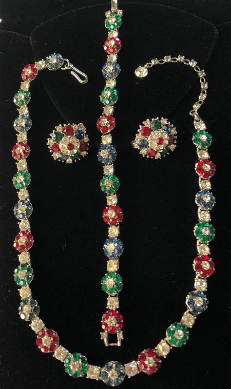 Vintage Trifari Necklace Bracelet And Earrings Set Etsy