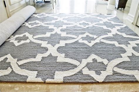 To add to its appeal, the vintage design is timeless. 4 Ways To Revolutionize Your Home With Cool Modern Rugs ...