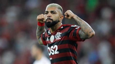 Option files, patches, team kits, player faces, managers, new stadiums etc. PES 2020: Gabigol 'virtual' marca e craque do Flamengo ...
