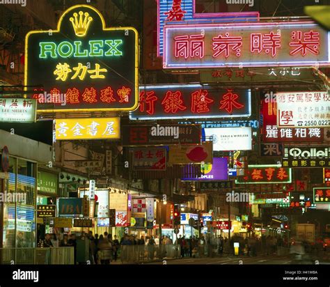 China Hong Kong Causeway Bay Street Scene Pedestrian Neon Lights