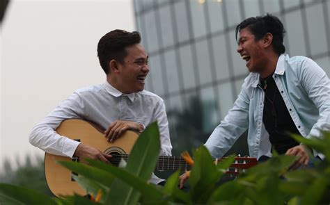 Jul 04, 2021 · baca juga: Kumpulan Chord Gitar Kangen Band - Listen ll