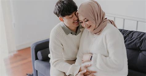 Jika anda ibu yang pertama kali mengandung, pastinya artikel ini sangat membantu. 5 Tanda Isteri Nak Bersalin! Suami, Tolong Buat Persediaan ...