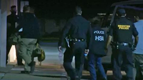 30 People Rescued From House In Texas After Man Runs In Street And