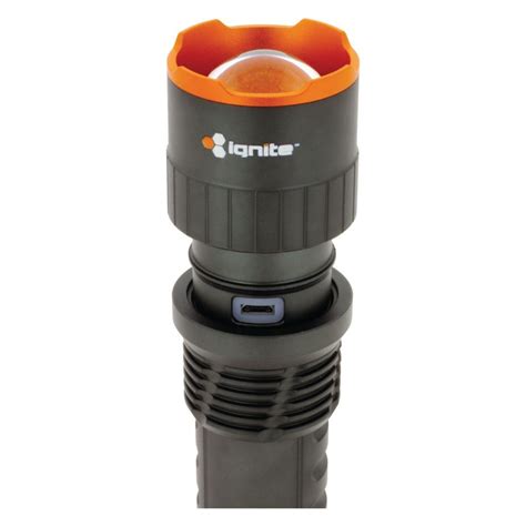 Heavy Duty Medium Torch with Focus & Charging Dock - Ignite