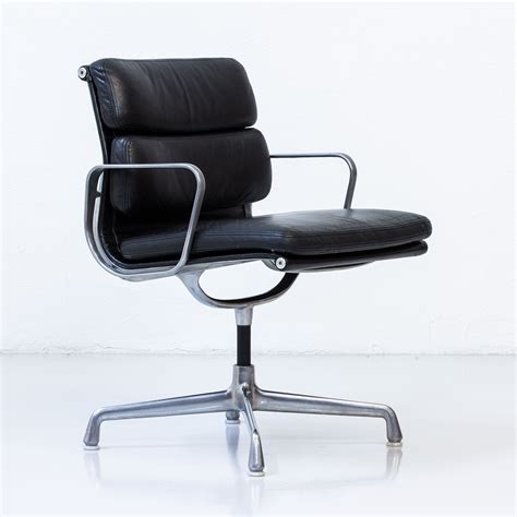 If i had my choice of any given chair manufactured by what is a good dining room table to pair with herman miller (eames) dcw (ash wood) chairs? Soft pad Office Chair from the seventies by Charles & Ray ...