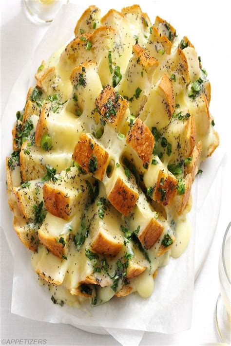 Here i share some delicious and amazing thanksgiving appetizers that these sausage pinwheels are so easy to make, super tasty and a fun appetizer that will be perfect for thanksgiving or any occasions. Delicious Appetizers For Thanksgiving | Savory appetizer, Recipes, Party bread