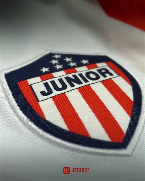 No dia 7 de maio de 2014, foi convocado para a copa do. Pin en Junior de barranquilla