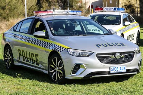 Australian police cars > gallery > victoria police > image: Holden's New Commodore Recruited By SA Police - JUST PARTS