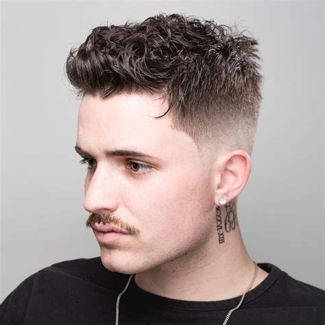 77 Best Curly Hairstyles Haircuts For Men 2020 Trends In 2020 Curly