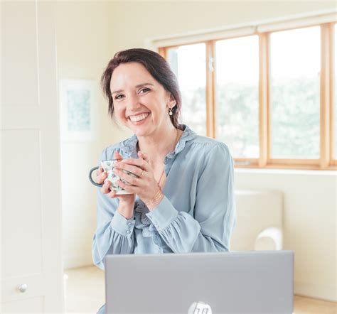 Woman of the Week - Marianne Lord - LeadaMarket