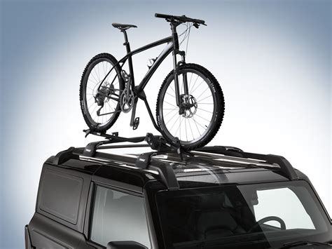 Racks And Carriers By Thule Bike Carrier Upright Rack Mounted Upright Accessoriescanada