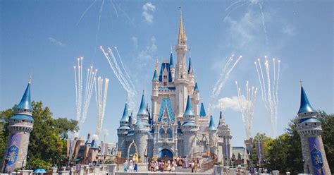 Offers may vary and may not be available through all application methods when applying for the disney visa credit cards. Chase Disney Visa Card $150 Bonus - No Annual Fee