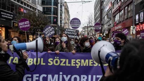 Turqu A Deja Tratado Que Protege A Las Mujeres Abc Noticias