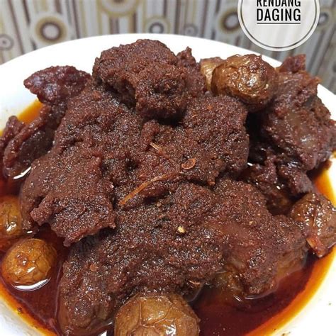 Dendeng adalah makanan yang bisa dijumpai di beberapa tempat di indonesia, salah satunya padang. Pin di Makanan