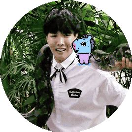 It sets blue color as transparent gif color. Bt21 png gif edits (23) | ARMY's Amino