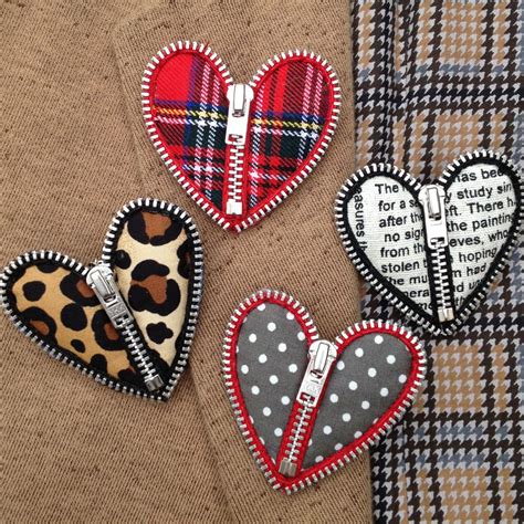 Image Of Zip Heart Brooch Zipper Crafts Denim Crafts Felt Crafts