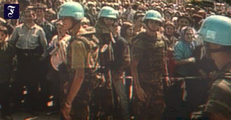 Check spelling or type a new query. Vor 25 Jahren wurde in Dayton der Bosnien-Krieg beendet