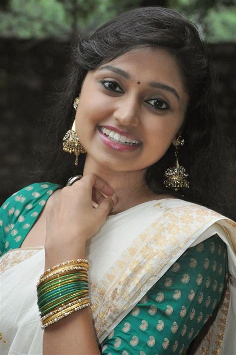 Tamil telugu bgrade actress navel show in blouse and half saree photo. Actress HD Gallery: Sija Rose Cute Saree Photo Stills in ...