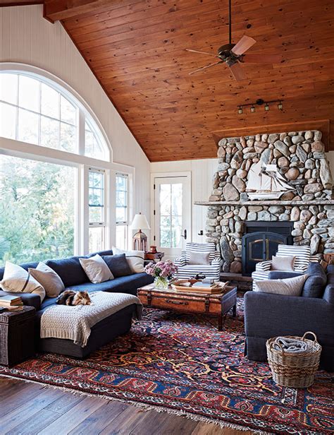 House And Home Find Your Cottage Style 24 Rustic Canadiana Decorating