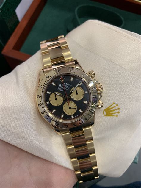 Unworn 116508 rolex daytona yellow gold watch with green dial. ROLEX DAYTONA YELLOW GOLD 116528 PAUL NEWMAN - Carr Watches