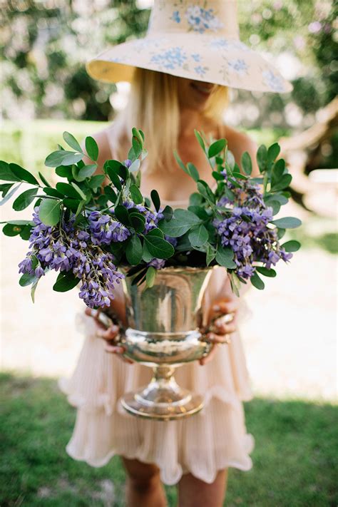 Some decorations and supplies you will not want to be without at your derby party are our top five most popular derby products! 8 Derby Day Party Ideas for the Win - Camille Styles