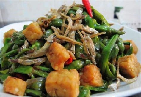 171 resep tumis kikil kacang panjang ala rumahan yang mudah dan enak dari komunitas memasak terbesar dunia! Resep dan Cara Membuat Tumis Kacang Panjang Campur Teri yang Spesial dan Enak - Selerasa.com