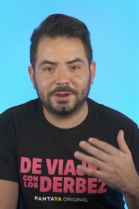 José eduardo derbez nació el 14 de abril de 1992 en la ciudad de méxico. José Eduardo Derbez revela cómo sería vivir con su familia en la misma casa | Telemundo