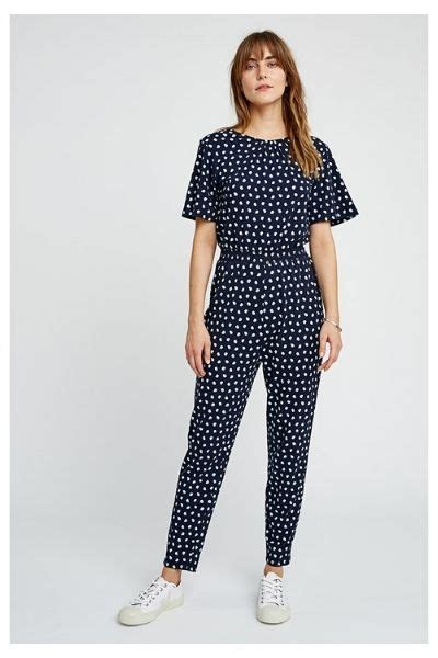 Can clothing be affordable and luxurious? 12 Crazy Affordable Ethical Clothing Brands — The Laurie ...