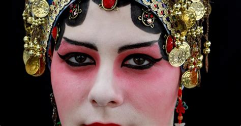 Il Profumo Di Bellazza Chinese Stage Makeup